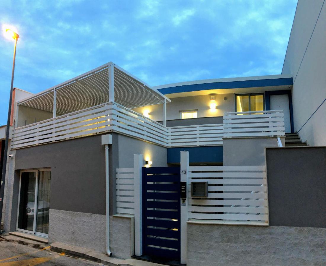 Casa Med Marina di Ragusa Exterior foto